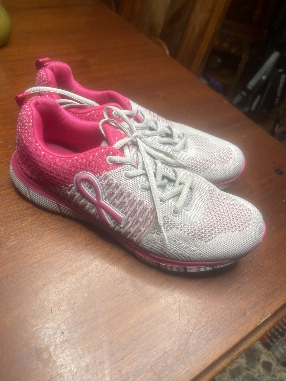 The Breast Cancer 10M Women's Running Shoes Light 🎀 Comfortable Memory Foam